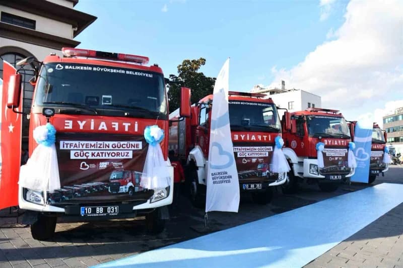 Başkan Akın: "Afet geldiğinde hazırlanılmaz, Gelmeden hazır olunur"