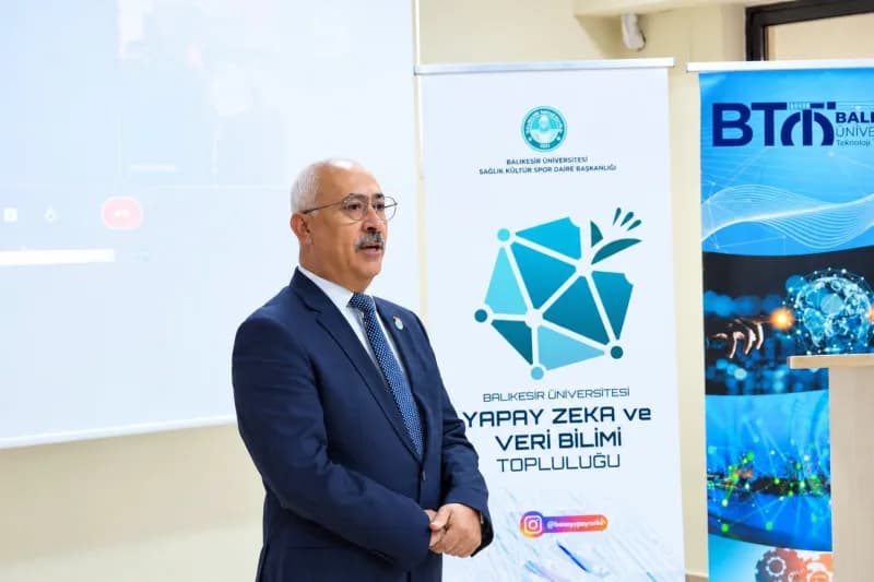 Balıkesir Üniversitesinde dijital iş süreçleri ve yapay zekâ destekli ERP eğitim programı uygulama anı