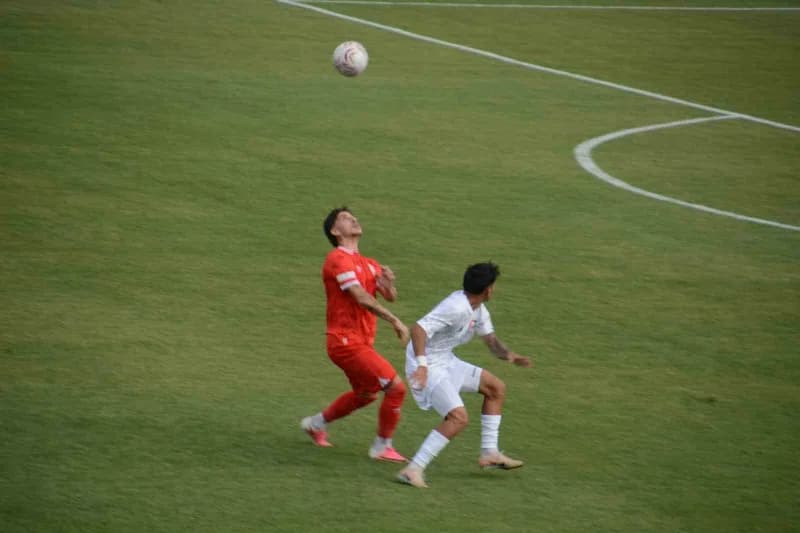 TFF 3. Lig 2. Grup 3. Haftasında Balıkesirspor, kendi stadyumunun bakımda olması nedeniyle Uşakspor mücadelesini Aliağa