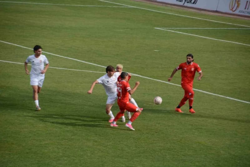 TFF 3. Lig 2. Grup 3. Haftasında Balıkesirspor, kendi stadyumunun bakımda olması nedeniyle Uşakspor mücadelesini Aliağa