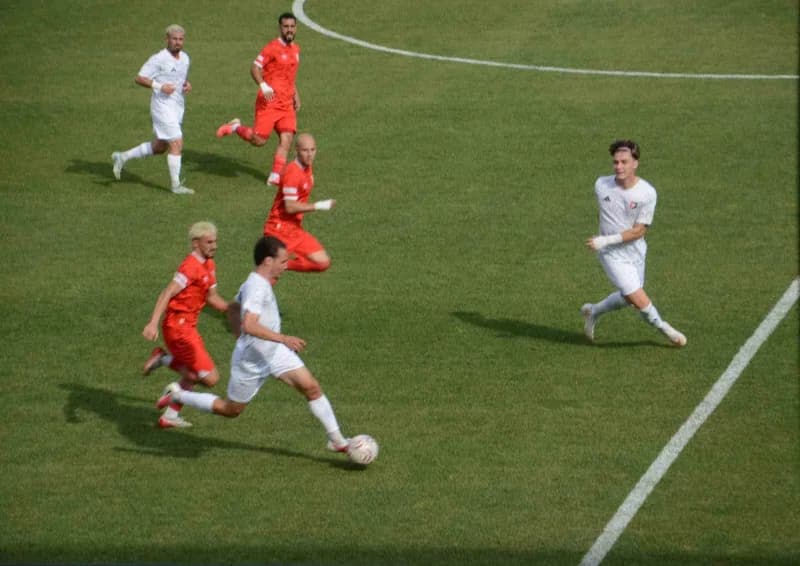 TFF 3. Lig 2. Grup 3. Haftasında Balıkesirspor, kendi stadyumunun bakımda olması nedeniyle Uşakspor mücadelesini Aliağa