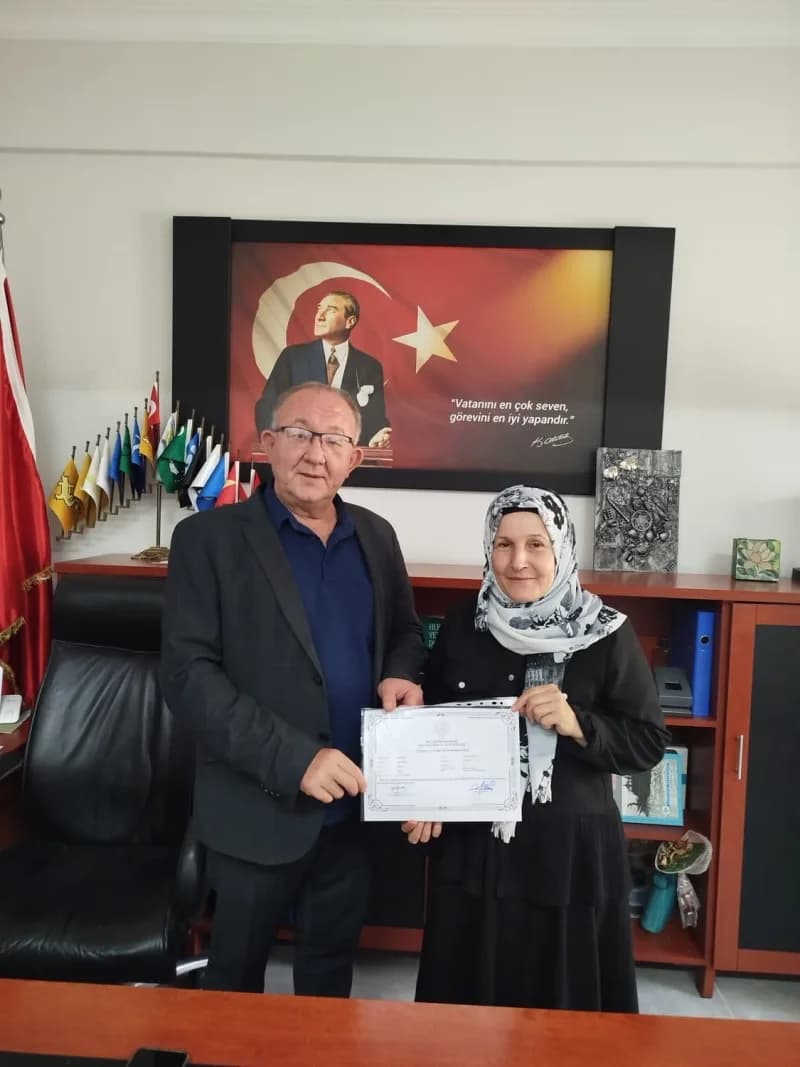Bandırma’da azim ve kararlılıkla gelen başarı 7 ayda okuma yazma öğrendi