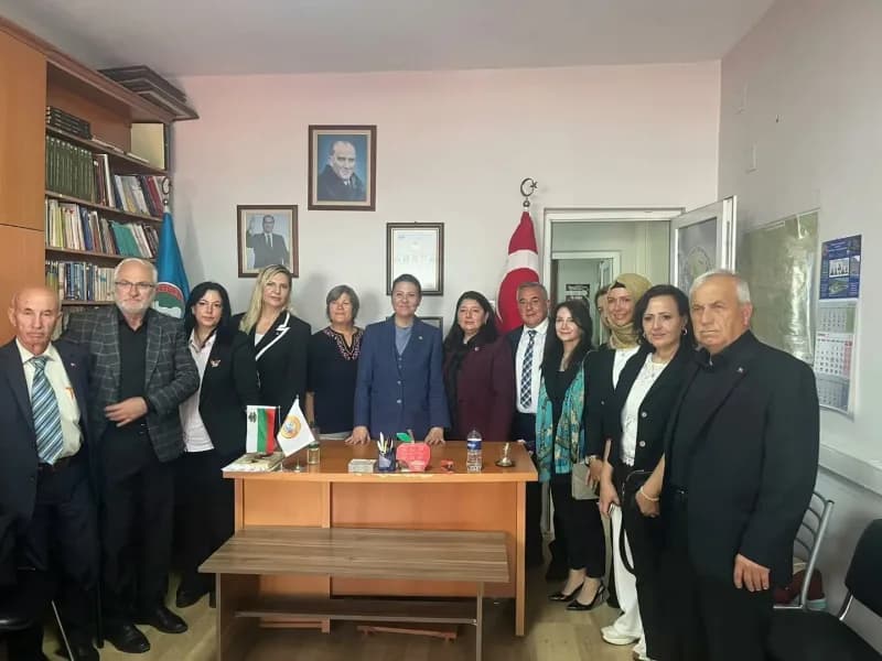 Bandırma’da STK temsilcileriyle buluşma, talepler ve çalışmalar görüşüldü