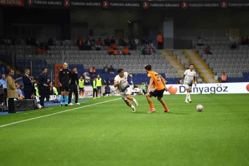 Başakşehir FK, Trendyol Süper Lig’in 6. Haftasında konuk ettiği Gençlerbirliği'ni 4-0 mağlup etti.