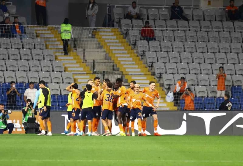 Başakşehir FK, Trendyol Süper Lig’in 6. Haftasında konuk ettiği Gençlerbirliği'ni 4-0 mağlup etti.