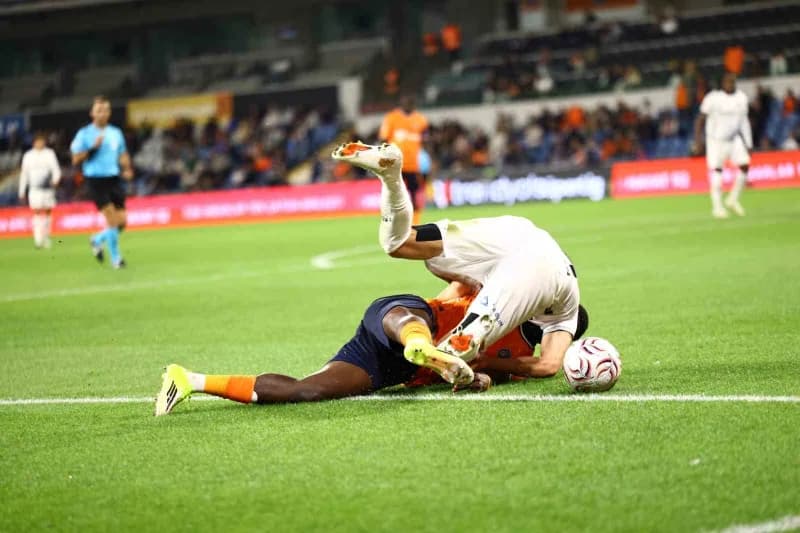 Başakşehir FK, Trendyol Süper Lig’in 6. Haftasında konuk ettiği Gençlerbirliği'ni 4-0 mağlup etti.