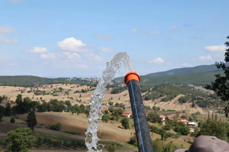 Amasya’nın Beldağ köyünde yapımı tamamlanan basınçlı sulama tesisi hizmete açıldı.