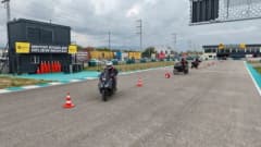 Başiskele Motor Sporları Gelişim Merkezi’nde motosiklet sürücülerine yönelik ücretsiz sürüş eğitimi veriliyor