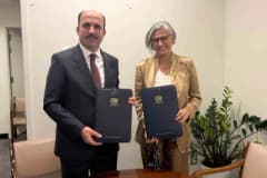 Başkan Uğur İbrahim Altay, New York’ta UN-HABITAT ile İklime Duyarlı Dirençli Şehirler Protokolü imzalarken