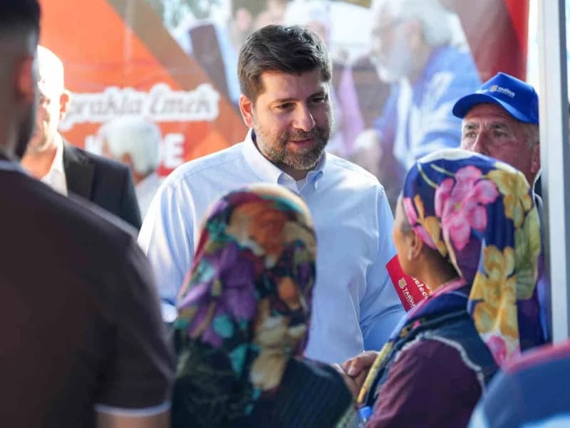 Tarsus Belediye Başkanı Ali Boltaç, Beylice Mahallesi’nde düzenlenen halk buluşmasında vatandaşlarla bir araya gelerek M