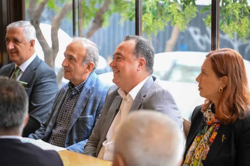 Manisa Büyükşehir Belediye Başkanı Besim Dutlulu, Evrenos Sanayi Bölgesi’nde faaliyet gösteren sanayicilerle bir araya g
