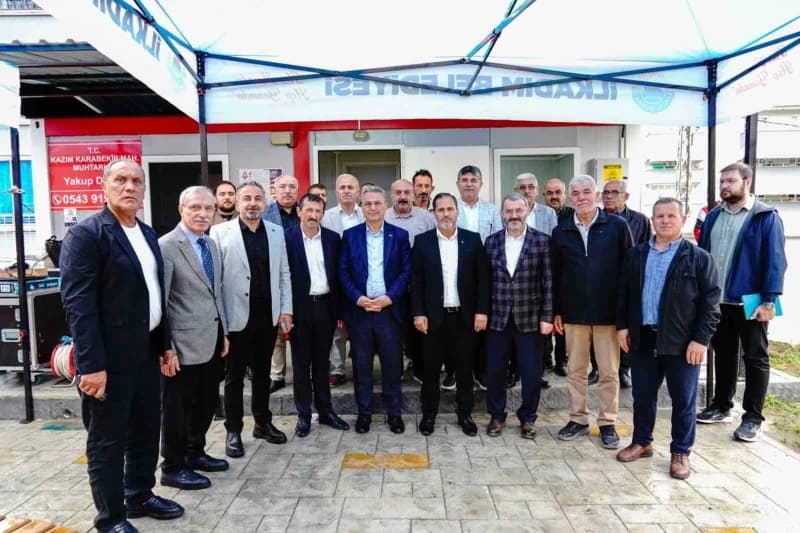 İlkadım ile ilgili fikir, öneri, talep ve görüşleri yerinde dinlemeye önem veren İlkadım Belediye Başkanı İhsan Kurnaz,