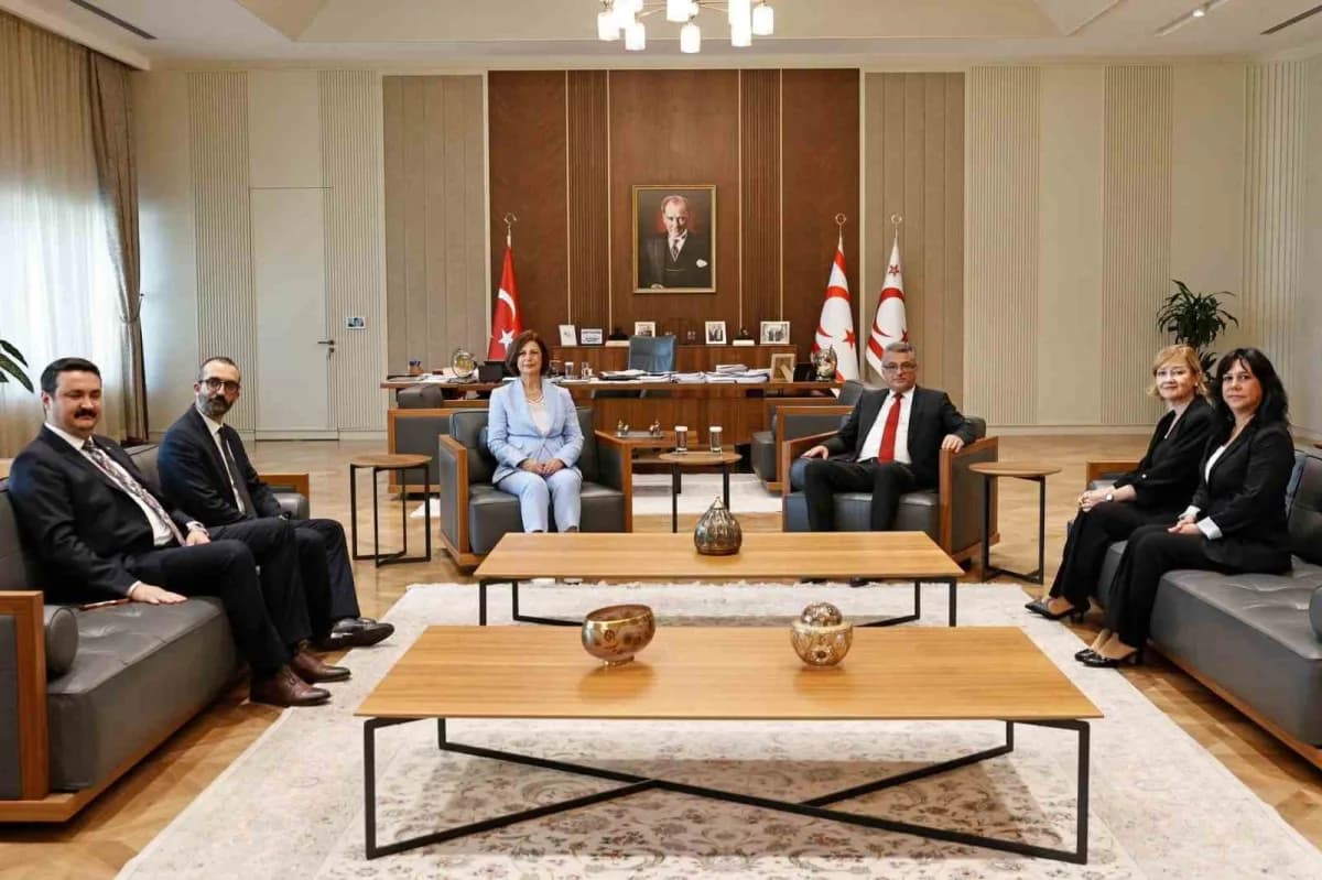 Eskişehir Büyükşehir Belediye Başkanı Ayşe Ünlüce, Kuzey Kıbrıs Türk Cumhuriyeti’nde (KKTC) Eskişehir ile KKTC arasındak