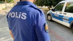 Aydın Efeler ilçesinde polis ekipleri kimlik kontrolü yaparken şüpheliyi gözaltına aldı