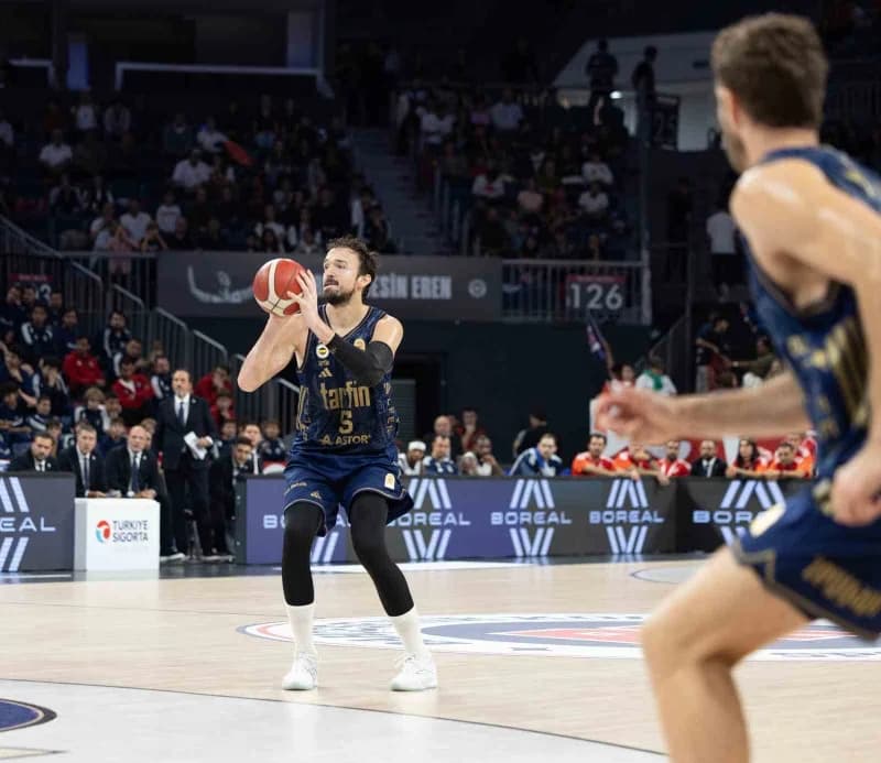 Türkiye Sigorta Basketbol Süper Ligi 2026-2027 sezonu ilk maçında Fenerbahçe Erkek Basketbol Takımı, konuk olduğu Bahçeş