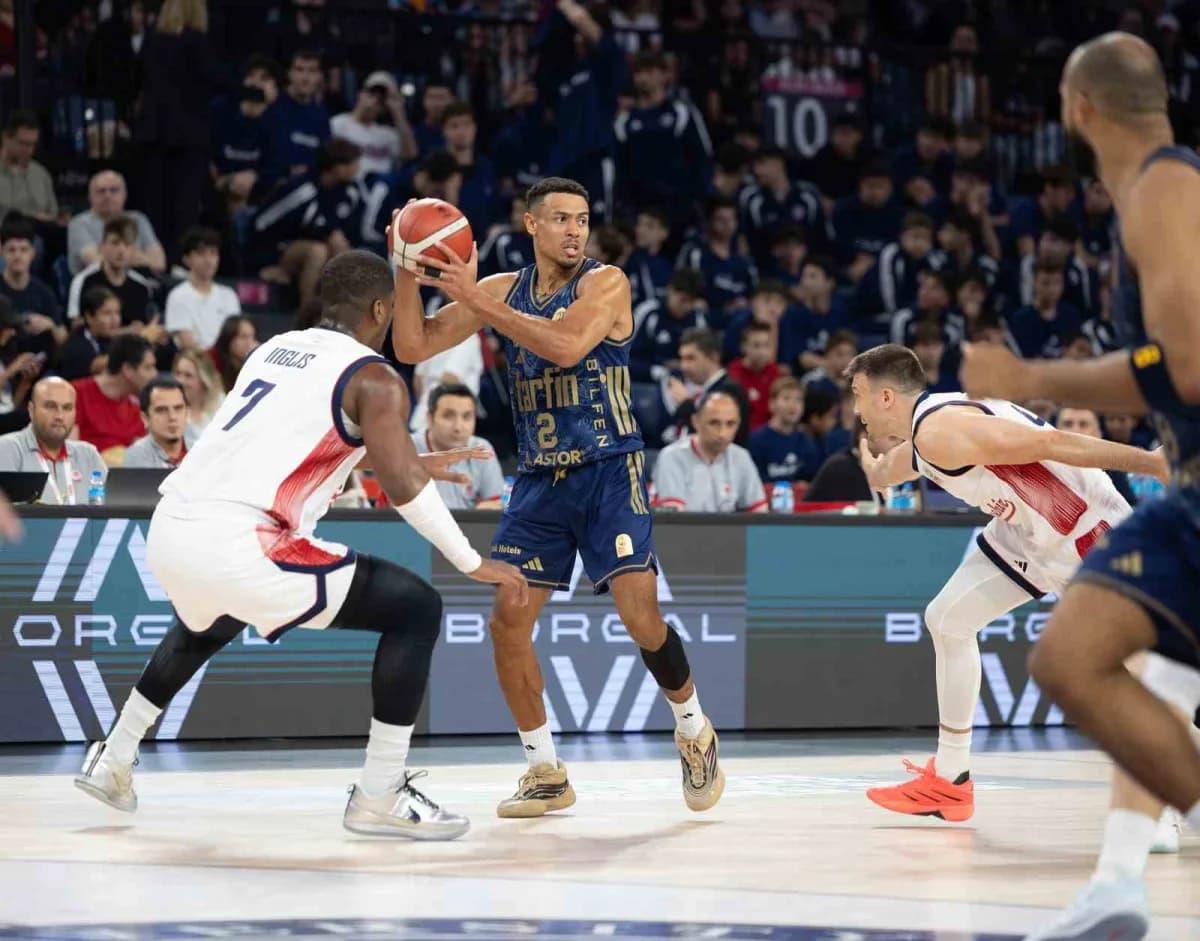 Türkiye Sigorta Basketbol Süper Ligi 2026-2027 sezonu ilk maçında Fenerbahçe Erkek Basketbol Takımı, konuk olduğu Bahçeş