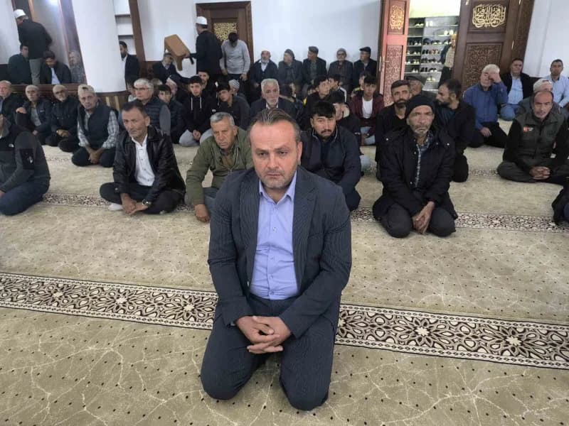 Afyonkarahisar’ın Şuhut ilçesine bağlı Başören Köyü’nde yapımı kısa sürede tamamlanan Cami düzenlenen törenle ibadete aç