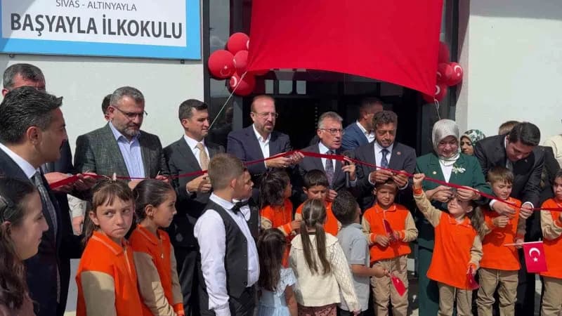 Sivas’ın Altınyayla ilçesi Başyayla köyünde yapımı tamamlanan 2 Derslikli İlköğretim Okulu düzenlenen törenle Eğitim ve
