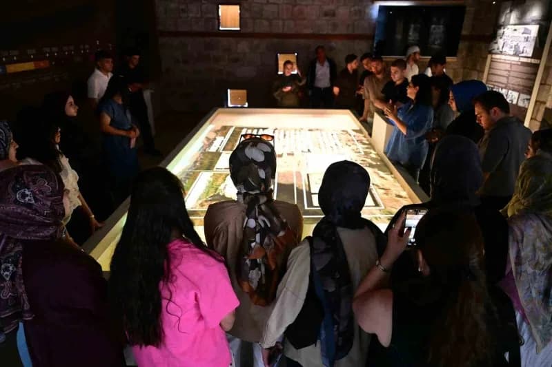 Battalgazi belediyesinden üniversitelilere tarih ve Kültür gezisi