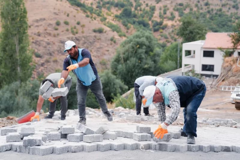 Battalgazi Belediyesinden Kamıştaş’a yol düzenlemesi