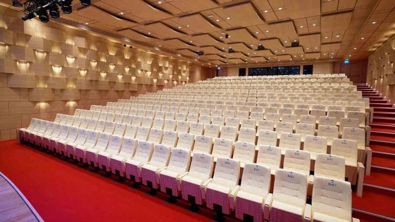 Bahçeşehir Üniversitesi’nin (BAU) Beşiktaş’taki Güney Kampüsünde yer alan BAU Kültür ve Kongre Merkezi, görkemli bir lan