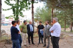 Bayburt'ta Yeni Ağız ve Diş Sağlığı Merkezi projesi için alan incelemesi yapan sağlık müdürlüğü yetkilileri