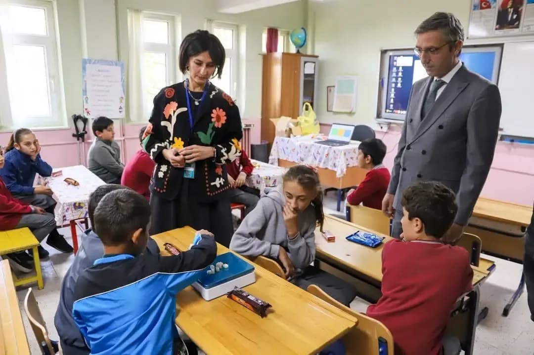 Bayburt’ta öğrenciler bilim ve Teknoloji atölyelerinde çalışma yaptı