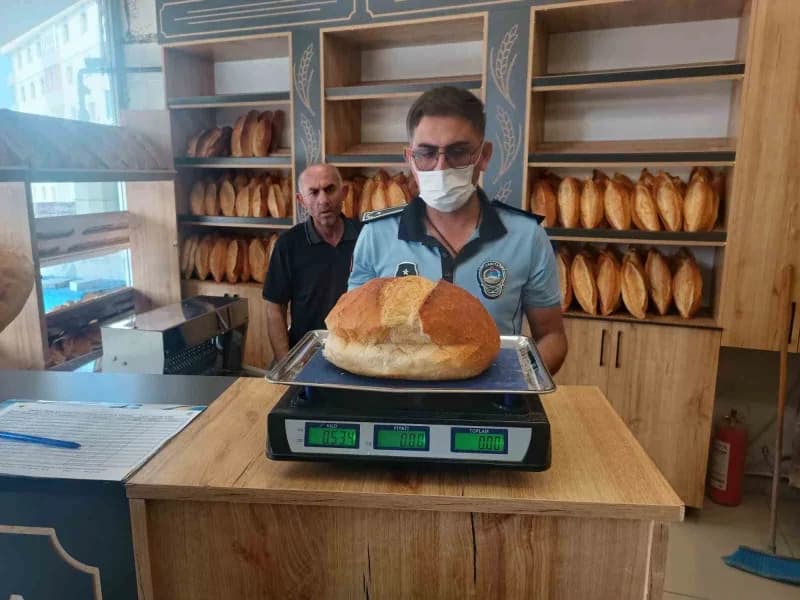 Fırınlarda hijyen ve gramaj denetimi yapıldı