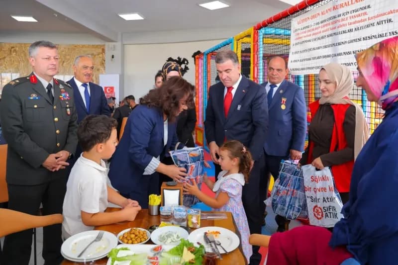 Bayburt’ta Gaziler ve şehit aileleri kahvaltıda buluştu