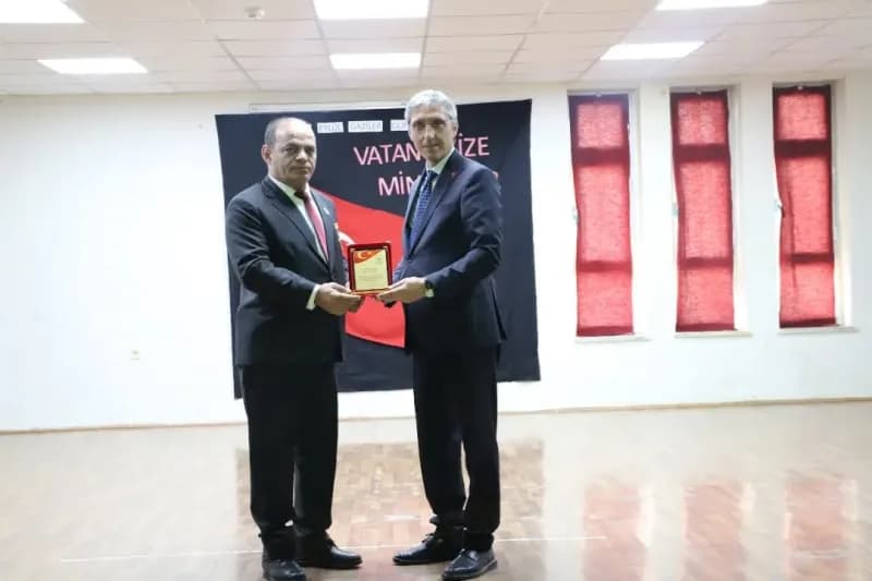 Bayburt’ta öğrencilerden 'Gaziler Günü' programı