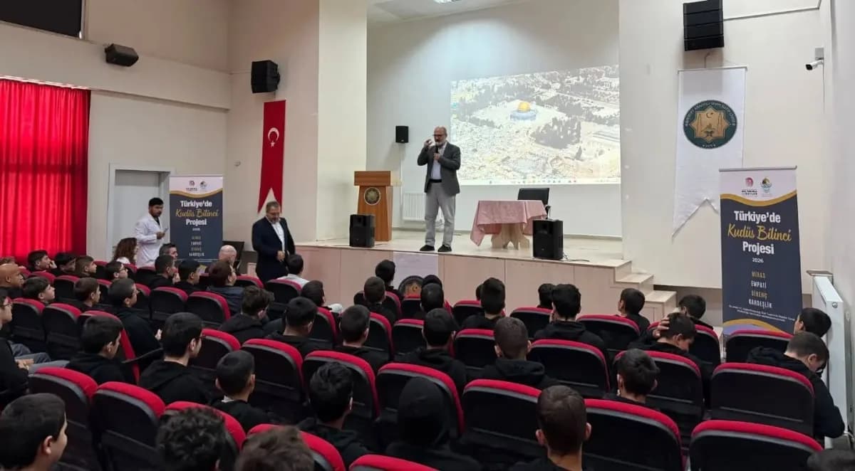Bayburt’ta öğrencilere Kudüs ve Mescid-i Aksa Bilinci anlatıldı