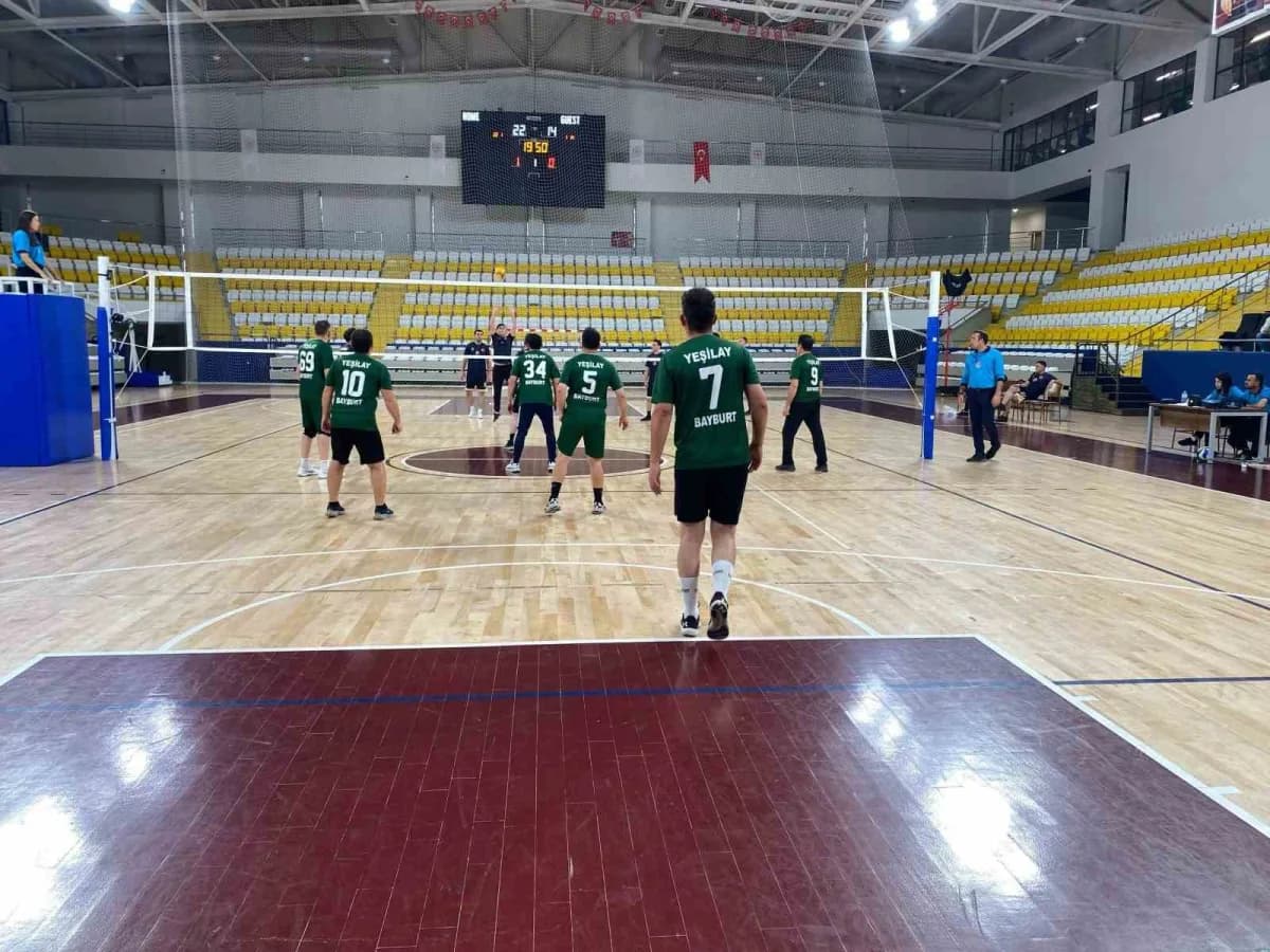 Bayburt’ta Kurumlar Arası Voleybol Turnuvası düzenlendi