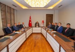 Bayburt Valisi Mustafa Eldivan başkanlığında üniversite güvenlik toplantısı yapılıyor