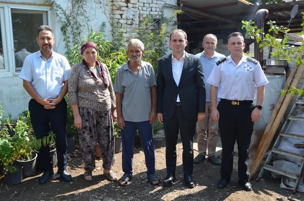 Bayındır Kaymakamı Murat Mete, 19 Eylül Gaziler Günü’nde gazileri ziyaret ederken