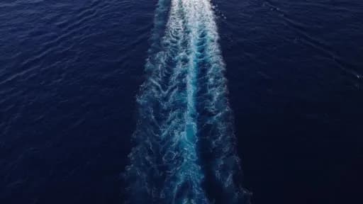 Bayraktar TB3 SİHA, Denizkurdu Tatbikatı kapsamında TCG Anadolu üzerinde uçuş yaparken
