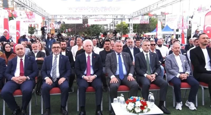 Bayrampaşa’da yapılacak modern spor tesislerinin temel atma töreninden görüntü
