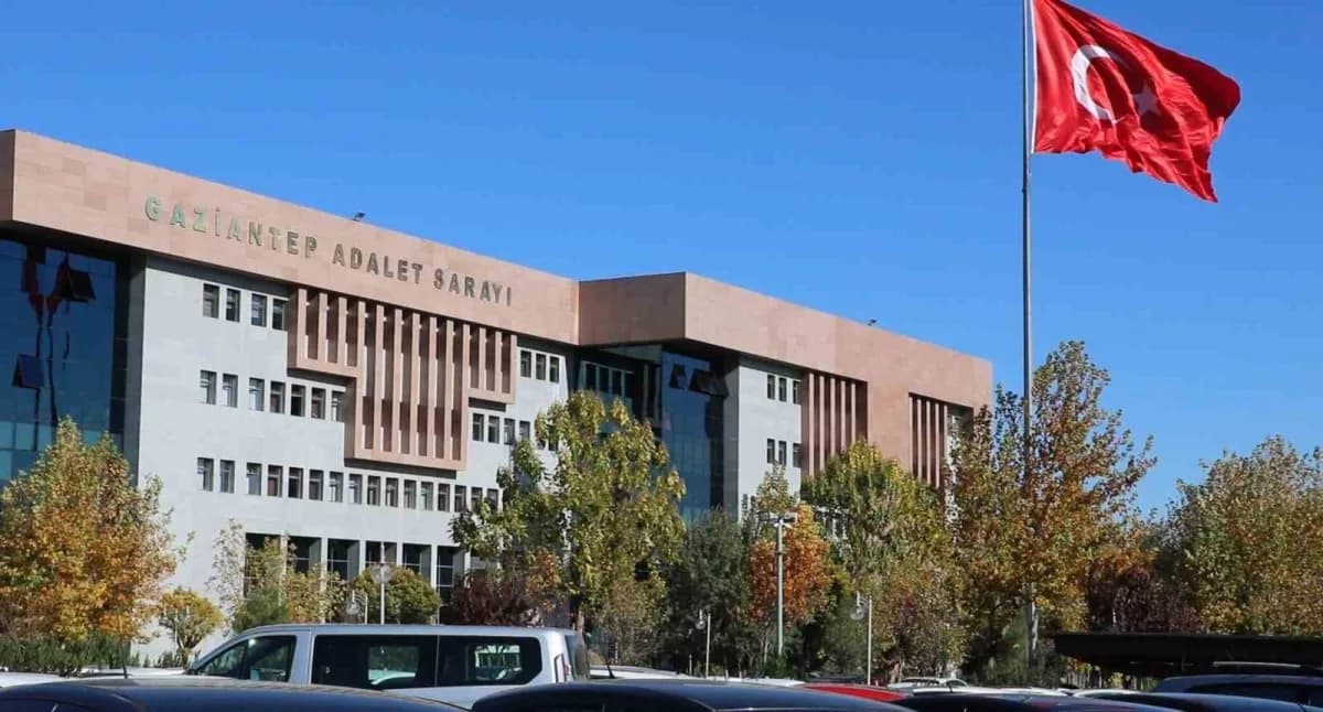 Gaziantep Özel Bossan Hastanesi önünde adli karar duruşması