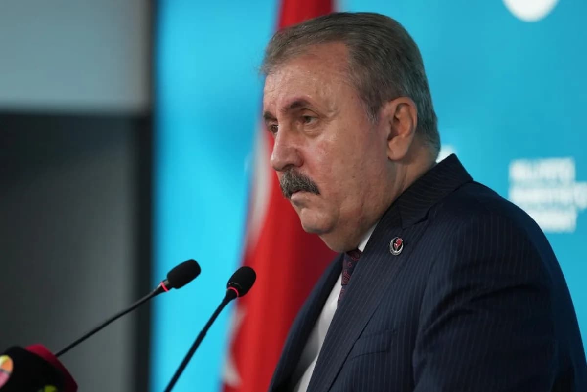 BBP lideri Destici, parti Genel merkezinde düzenlediği basın toplantısında gündeme dair önemli açıklamalarda bulundu