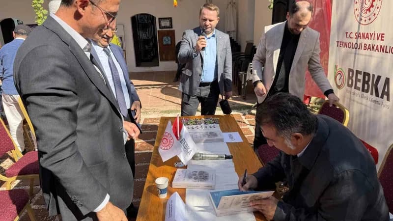 Bursa Eskişehir Bilecik Kalkınma Ajansı (BEBKA) tarafından Kalkınma Ajansları Kültür Yayınları kapsamında yayımlanan "Tü