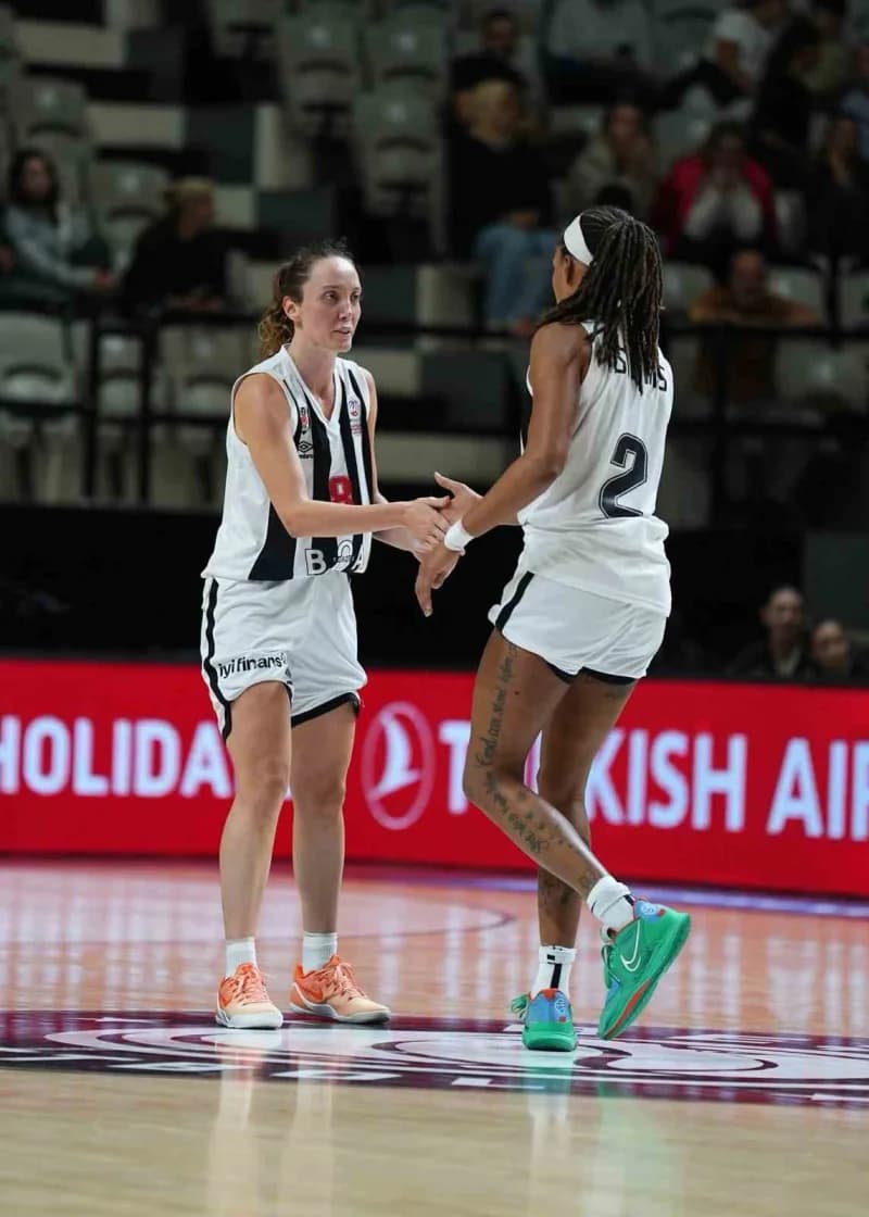 Beşiktaş Kadın Basketbol Takımı, Kadınlar Basketbol Süper Ligi ilk hafta maçında Melikgazi Kayseri Basketbol'u 65-56 mağ