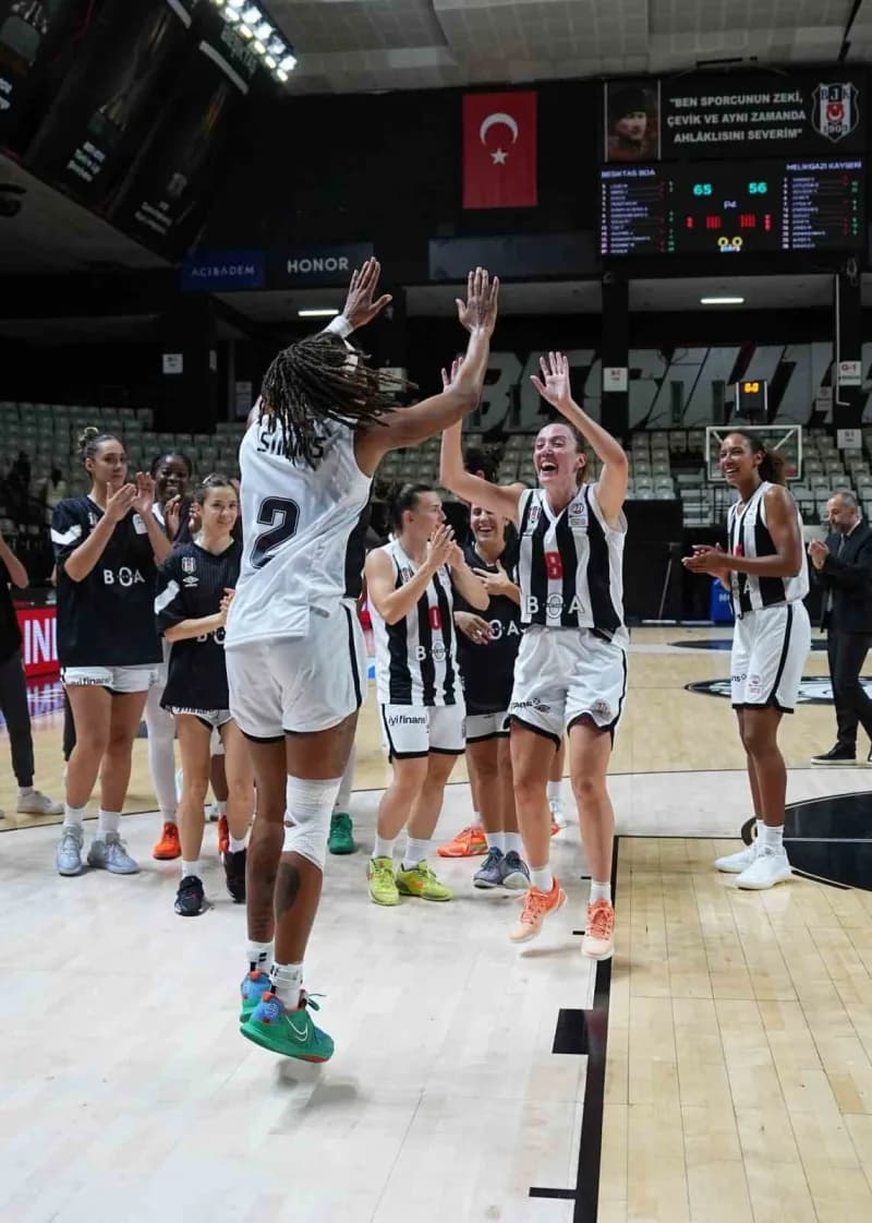 Beşiktaş Kadın Basketbol Takımı, Kadınlar Basketbol Süper Ligi ilk hafta maçında Melikgazi Kayseri Basketbol'u 65-56 mağ