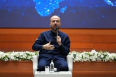 Bilal Erdoğan, AK Parti İstanbul İl Gençlik Kolları Diplomasi Atölyesi’nde gençlerle konuşma yaparken
