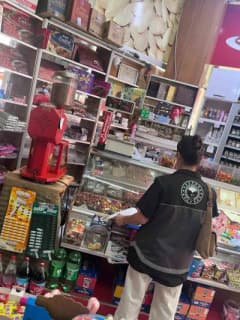 Bilecik’te okul çevresindeki gıda işletmelerine yönelik denetim yapan ekipler