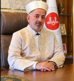 Bilecik İl Müftüsü Yusuf Dikmen göreve başlarken açıklama yapıyor