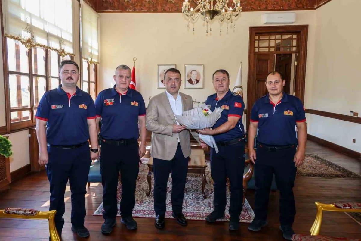 Vali Sözer, İtfaiye personeliyle bir araya geldi