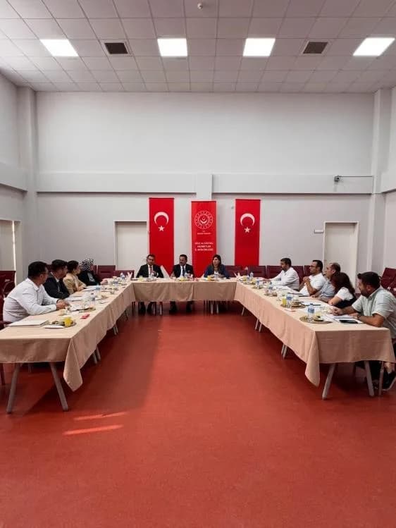 Bilecik Aile ve Sosyal Hizmetler İl Müdürlüğü aylık değerlendirme toplantısından bir kare