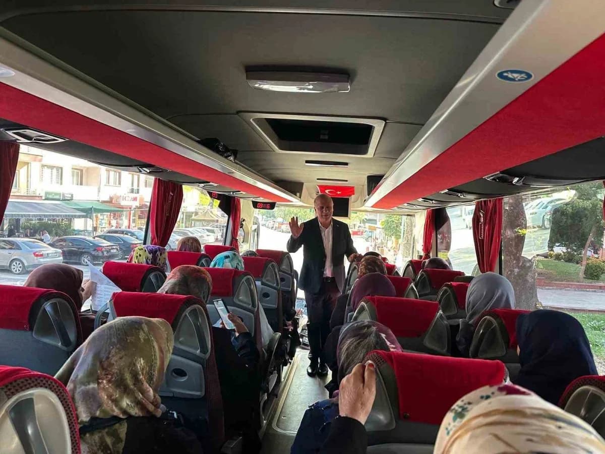60 yaş üstü kadınlar kültür gezisi için yola çıktı