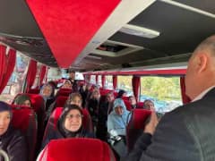 Bilecik Osmaneli'de 60 yaş üstü kadınların kültür gezisi için yola çıkışı
