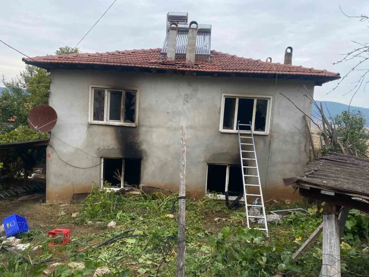Bilecik'te çıkan yangında baba-kız hayatını kaybetti