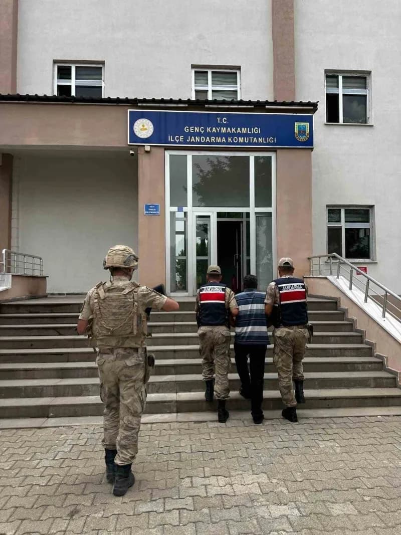 BİNGÖL’de jandarmadan uyuşturucu ve Asayiş operasyonları: 2 aranan şahıs tutuklandı